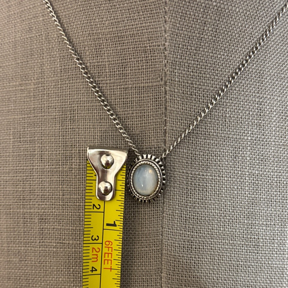 Vintage 1970’s Sarah Coventry Silver-tone Blue Moon pendant EUC - Picture 10 of 14